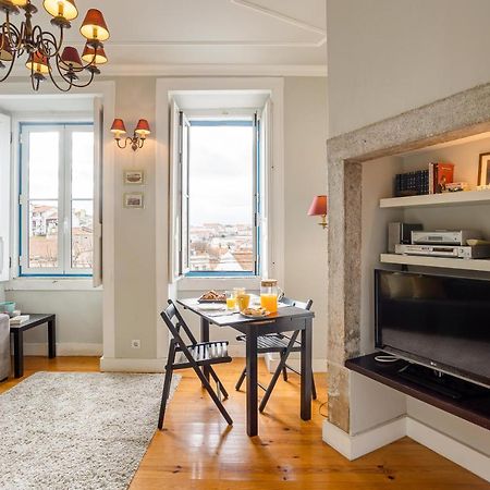 Bright Tailor Made Apartment By The Castle Lisboa Exteriör bild