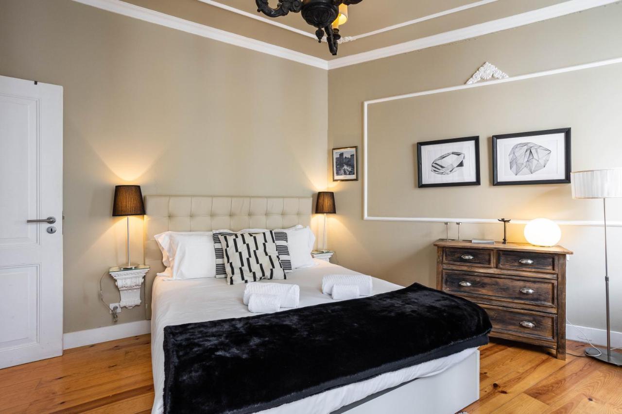 Bright Tailor Made Apartment By The Castle Lisboa Exteriör bild