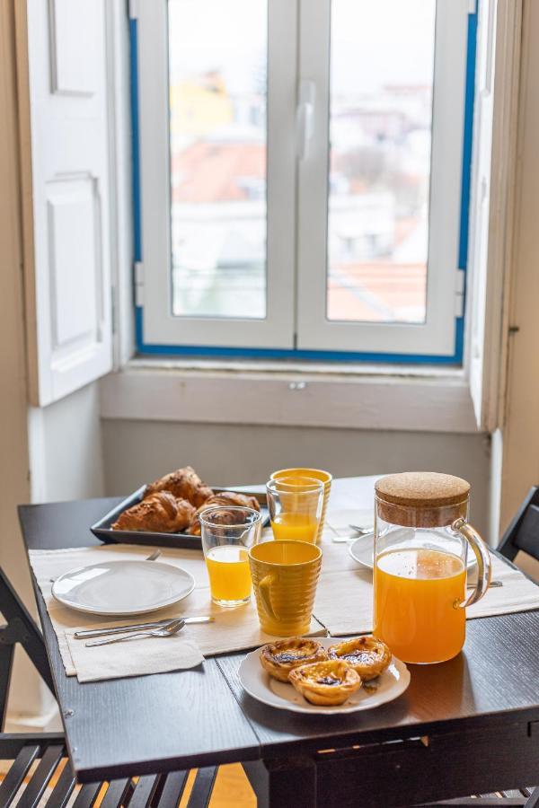 Bright Tailor Made Apartment By The Castle Lisboa Exteriör bild