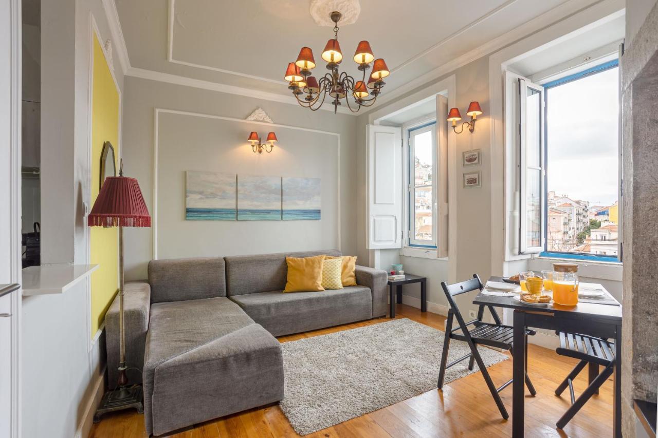 Bright Tailor Made Apartment By The Castle Lisboa Exteriör bild