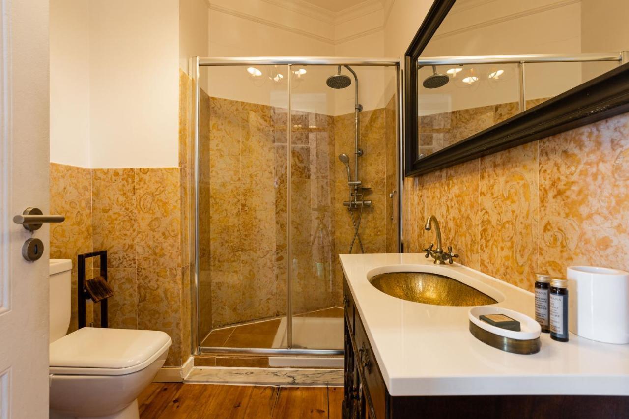 Bright Tailor Made Apartment By The Castle Lisboa Exteriör bild